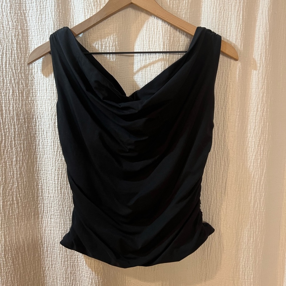 A&F black top - Picture 2 of 2